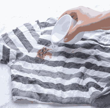 Tira-manchas líquido: dicas e truques para roupas impecáveis!